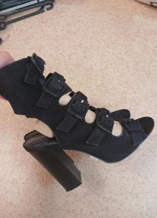 Босоножки гладиаторы