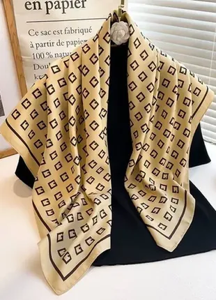 Бежева шовкова хустка хустина платок на шию на сумку косинка шарф шовк армані 90×90