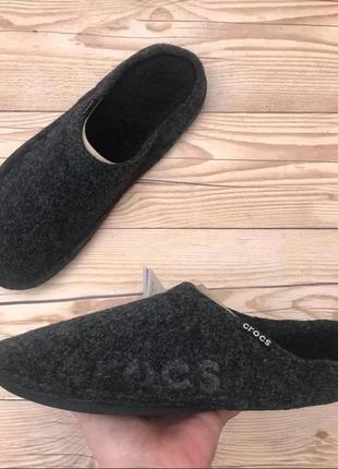 Крокс бая щупанцы домашние тапцы с теплым мехом черные crocs baya slippers black4 фото