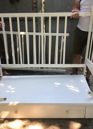 Детская кроватка
