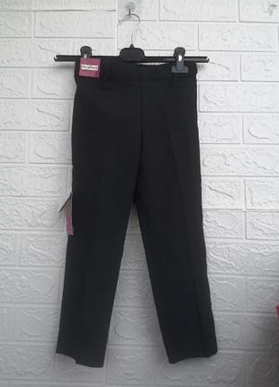 Новые классические школьные брюки на девочку 110 см