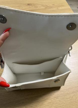 Сумочка белая