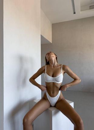 940 белый классический комплект белья со стрингами без принта