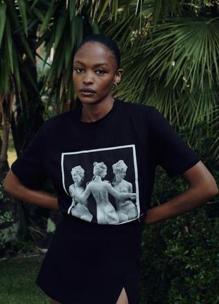 Футболка черная с принтом zara new