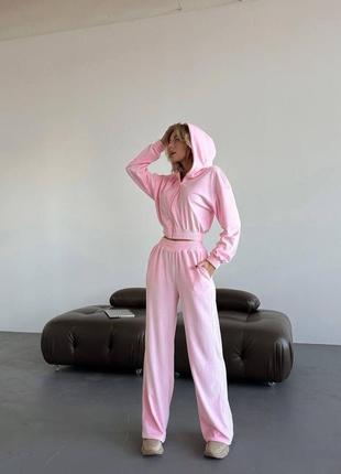 Велюровый костюмчик тренд этого года😍🎀