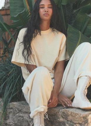 Вареная футболка желтая zara new
