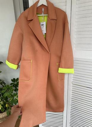 Пальто из неопрена imperial