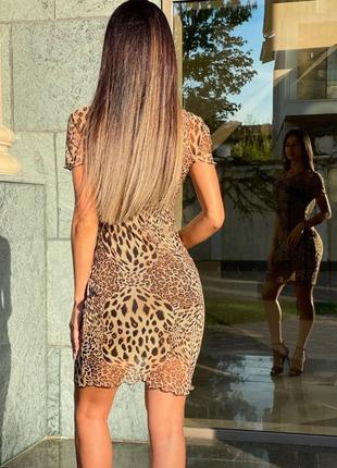 Платье короткое с леопардовым принтом трендовое приталено качественное стильное4 фото