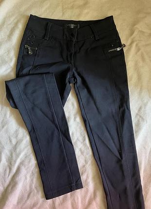 Брюки черные классические женские с низкой посадкой