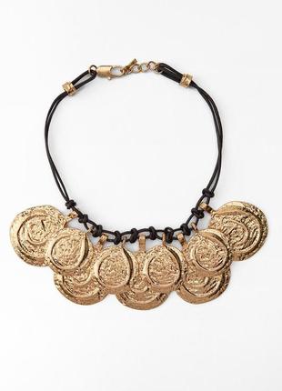 Намисто-шнурок із медальйонами