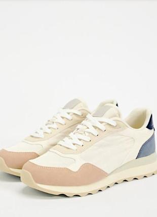 Кроссовки zara