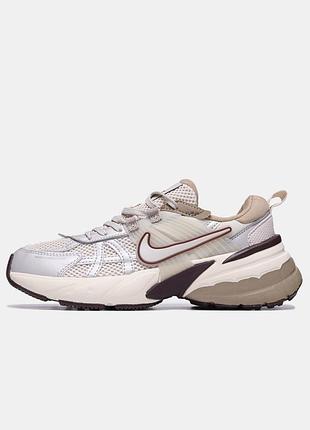 Женские кроссовки wmns v2k run light orewood Kiger nike