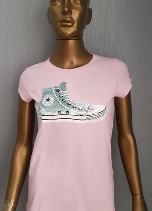 Футболка mit converse