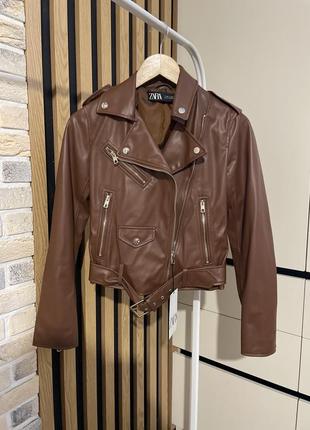 Курточка zara