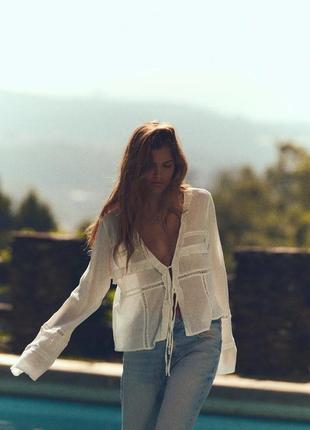 Сорочка з воланами та зав'язками