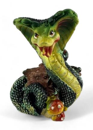 Статуетка змія-кобра на пні (6,5х4,5х3,5 см)