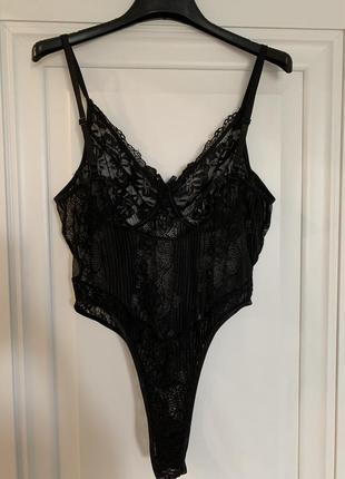 Чорне мереживне боді