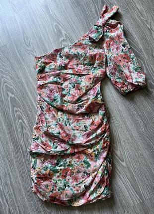 Цветочное платье в цветок с одним плечом zara floral one shoulder dress5 фото