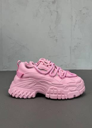 Женские трендовые кроссовки