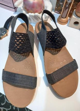 Фірмові жіночі босоніжки сандалі skechers3 фото