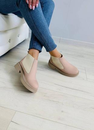 Замшеві челсі чорного кольору10 фото