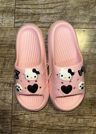 Шлепанцы очень легкие hello kitty