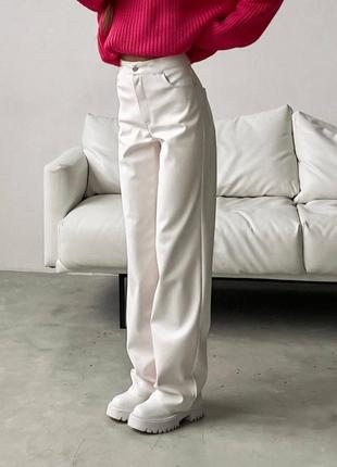 Брюки из эко кожи