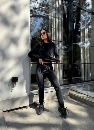 Костюм велюровый