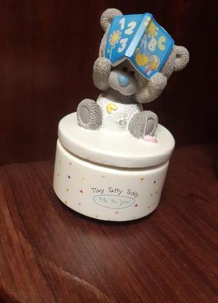 Коллекционная музыкальная фигурка me to you.