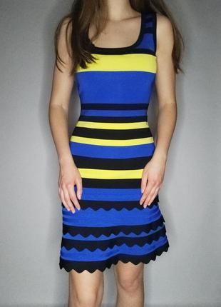 Жовто синя чорна блакитна бандажна міні сукня плаття karen millen карен міллен без рукавів смугасте у смужку