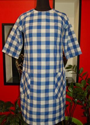 Женское короткое синее платье в клеточку