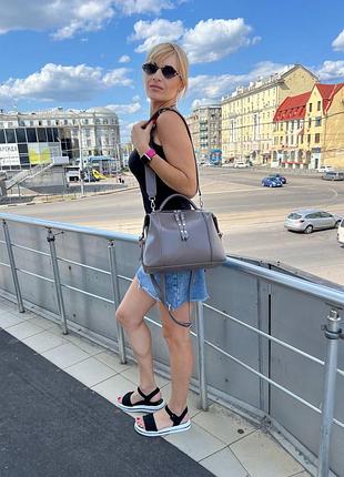 Жіноча стильна та якісна сумка з еко  шкіри капучіно4 фото