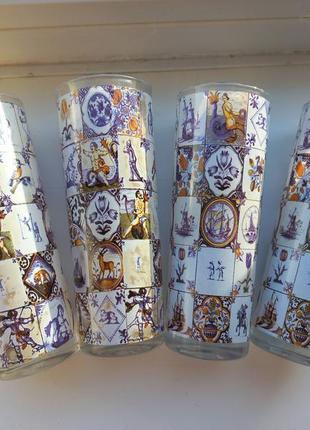 Сувенірні склянні рюмки з малюнками з голландської плитки. 4 штуки4 фото