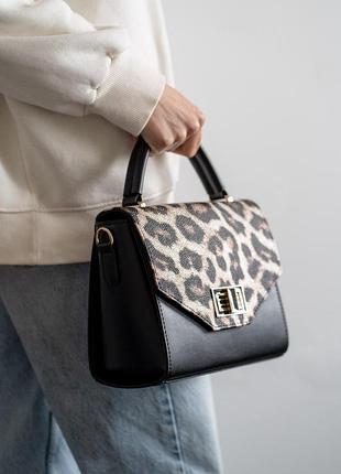 Сумочка для дівчини трендова сумка чорна через плече жіноча сумка повсякденна модна для дівчини