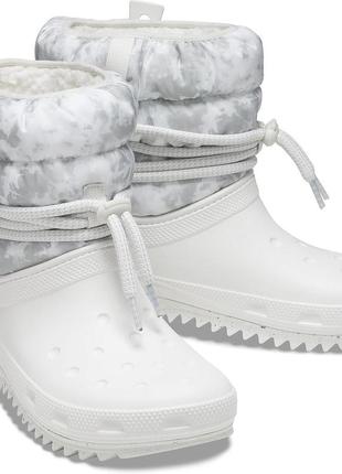 Crocs  classic neo puff luxe boot snow w9/39-40/25.5см.