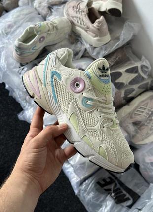 Кросівки adidas astir wonder 'white halo green pink'