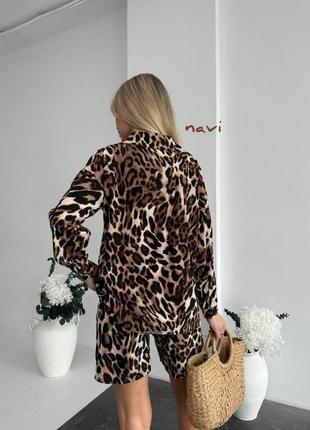 Костюм жіночий трендовий з леопардовим принтом оверсайз сорочка на гудзиках шорти на високій посадці якісний стильний трендовий коричневий сірий8 фото