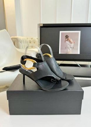 Босоножки jil sander Blau черные с золотым на каблуке6 фото