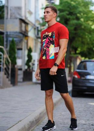Яскравий літній чоловічий костюм jordan шорти та футболка2 фото