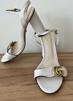 Оригинальные босоножки gucci