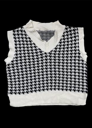 Жилетка чорно-біла