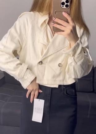 Джинсова куртка stradivarius