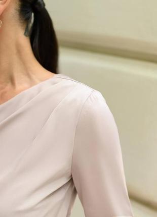 Розкішна сатинова сукня