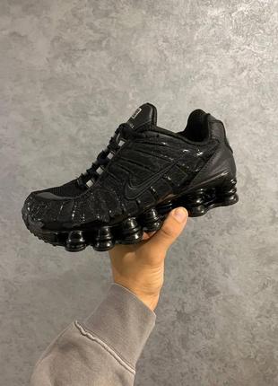 171647826 Nike shox tl triple black 2800 camiseta de manga corta nike sportswear swoosh striped hombre