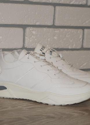 Кросівки білі підліткові (розміри: 39)