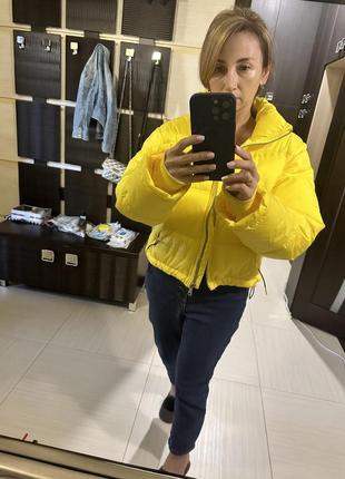 Куртка жіноча