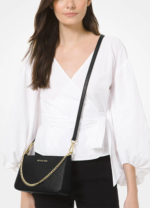 Кожаная кросс-боди сумочка michael kors jet set saffiano