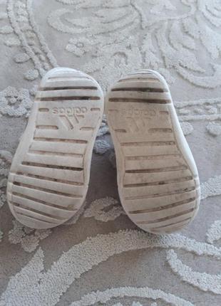 Кроссовки лотом 8