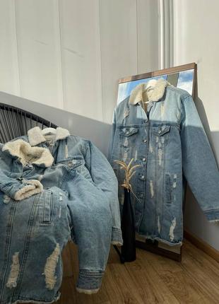 Удлиненная джинсовая куртка с рваностями, шерпа, подклад из меха denim co