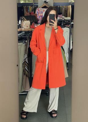 Плащ оверсайз, кораловий плащ тренч, тренд міді від vero moda